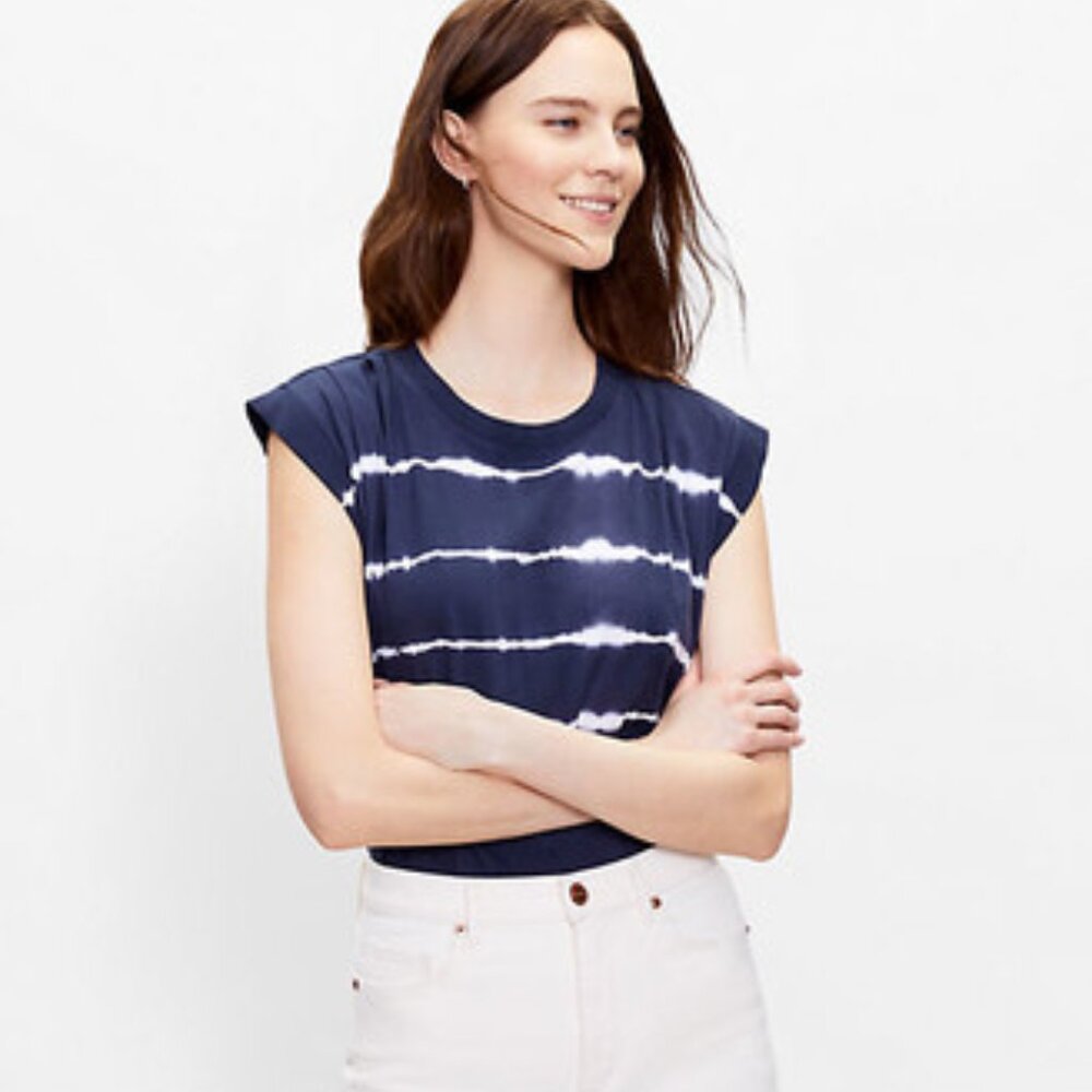 LOFT Tie Dye Pleated Muscle Tee in Forever Navy Size M